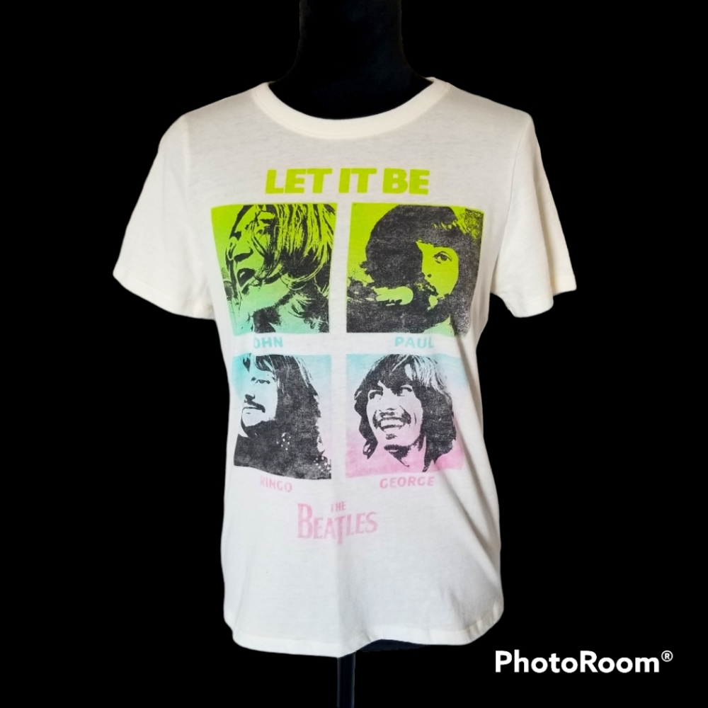 Beatles Short Sleeve Tee Shirt ~Medium